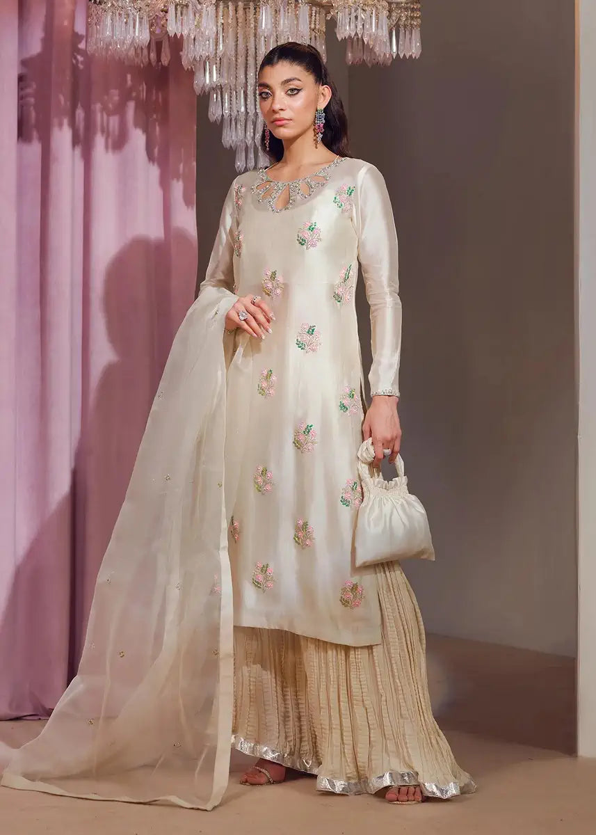 Mahum Asad | Forever and Ever Formals |  Goddess - Khanumjan  Pakistani Clothes and Designer Dresses in UK, USA 