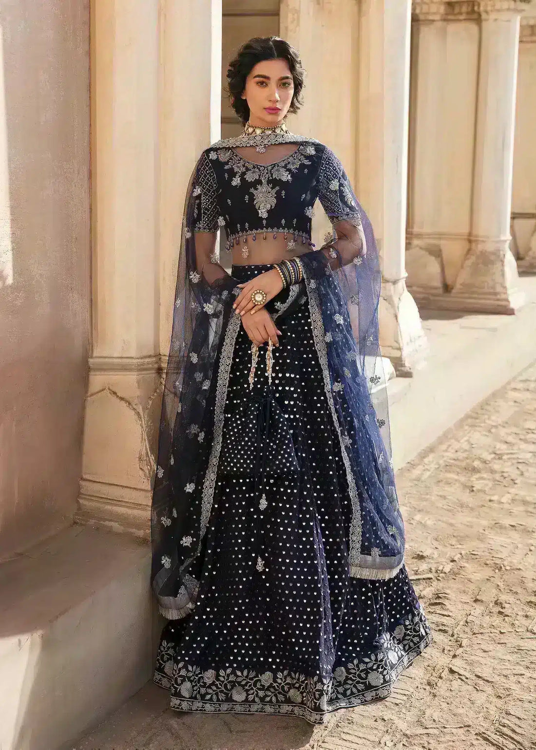 Mahum Asad | Gul Posh Luxury Formals ’23 | Aaraish - Khanumjan  Pakistani Clothes and Designer Dresses in UK, USA 