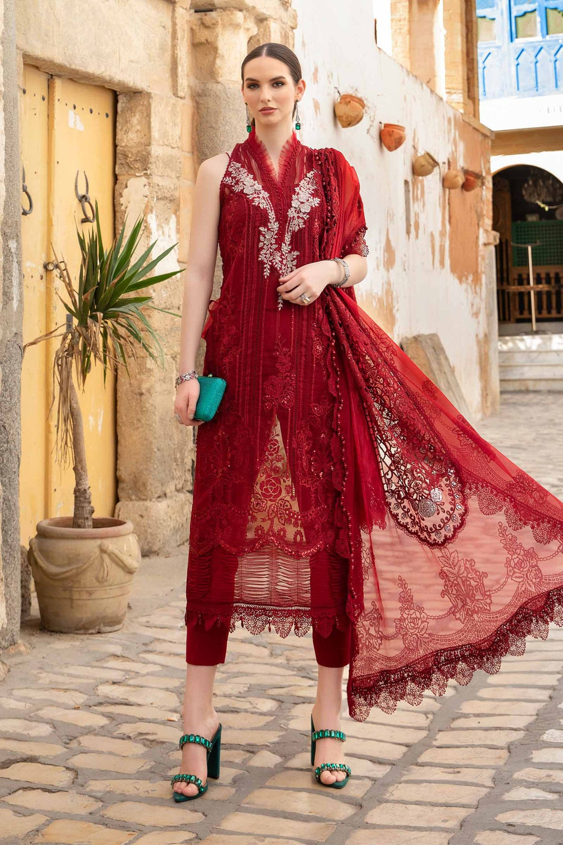 Maria B | Voyage a' Luxe Lawn | D-2401-B - Khanumjan  Pakistani Clothes and Designer Dresses in UK, USA 