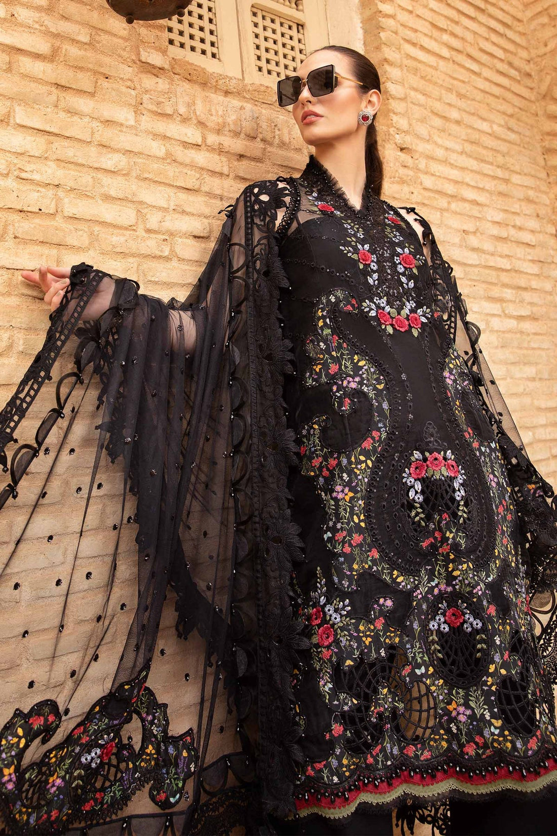 Maria B | Voyage a' Luxe Lawn | D-2405-B - Khanumjan  Pakistani Clothes and Designer Dresses in UK, USA 