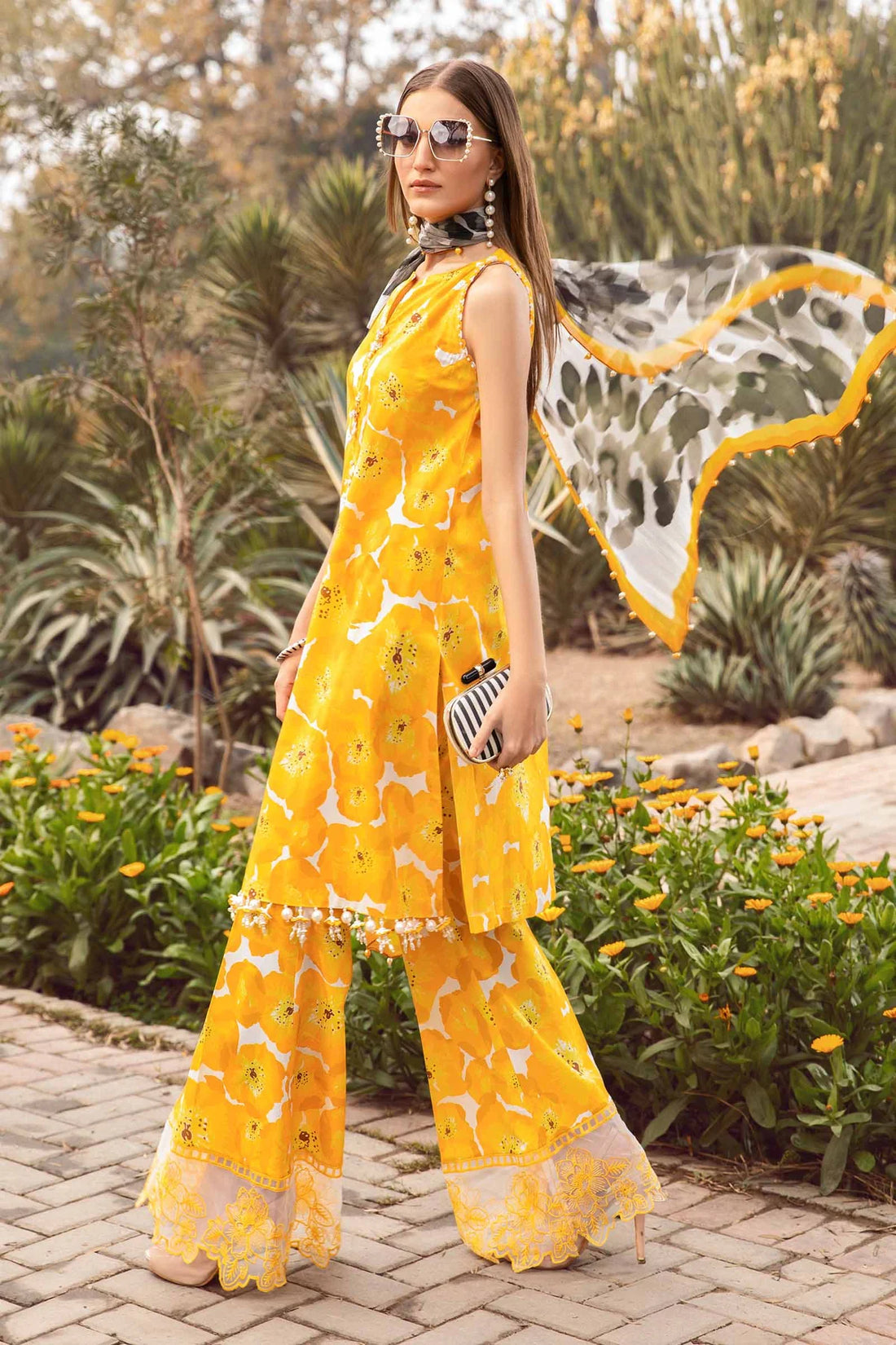 Maria B | M Prints Spring 24 | MPT-2112-B - Khanumjan  Pakistani Clothes and Designer Dresses in UK, USA 