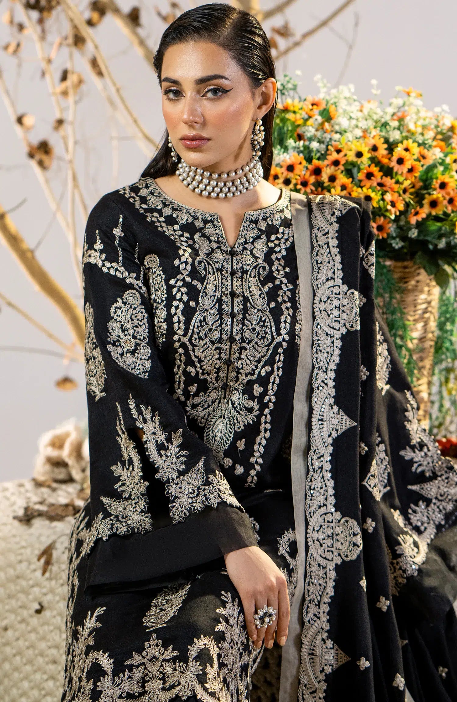 Maryum N Maria | Shehr Bano Winter 23 | KAJOL MW23561 - Khanumjan  Pakistani Clothes and Designer Dresses in UK, USA 