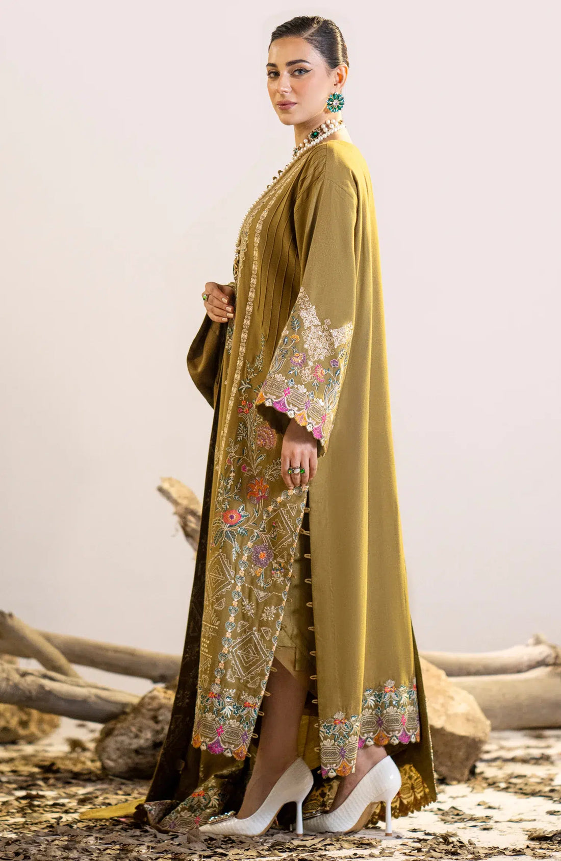 Maryum N Maria | Shehr Bano Winter 23 | HADIYAH MW23553 - Khanumjan  Pakistani Clothes and Designer Dresses in UK, USA 