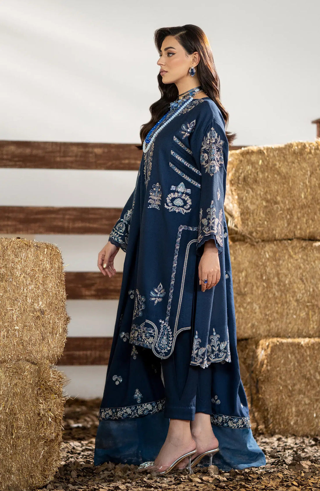 Maryum N Maria | Shehr Bano Winter 23 | BIRVA MW23551 - Khanumjan  Pakistani Clothes and Designer Dresses in UK, USA 