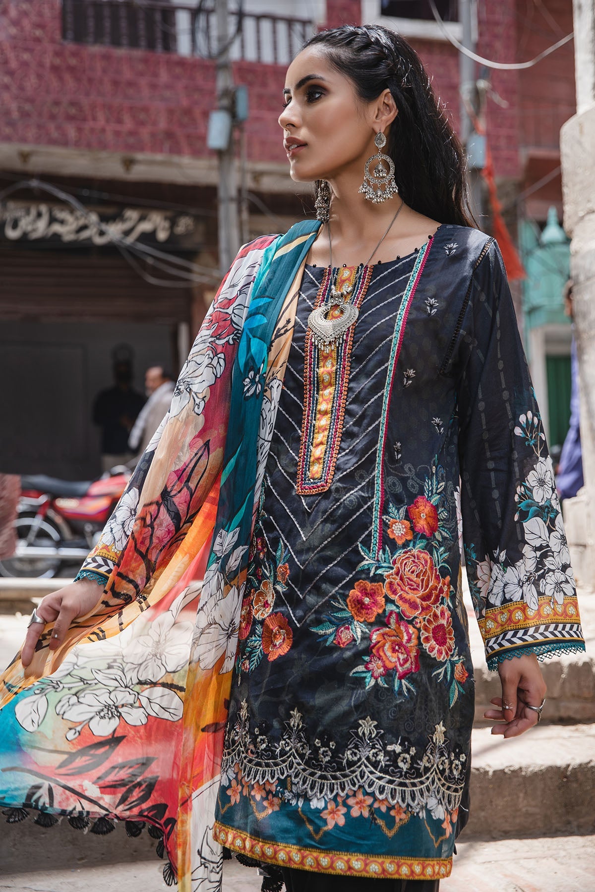 Motifz | Amal Luxury Lawn | 2943 - Khanumjan  Pakistani Clothes and Designer Dresses in UK, USA 
