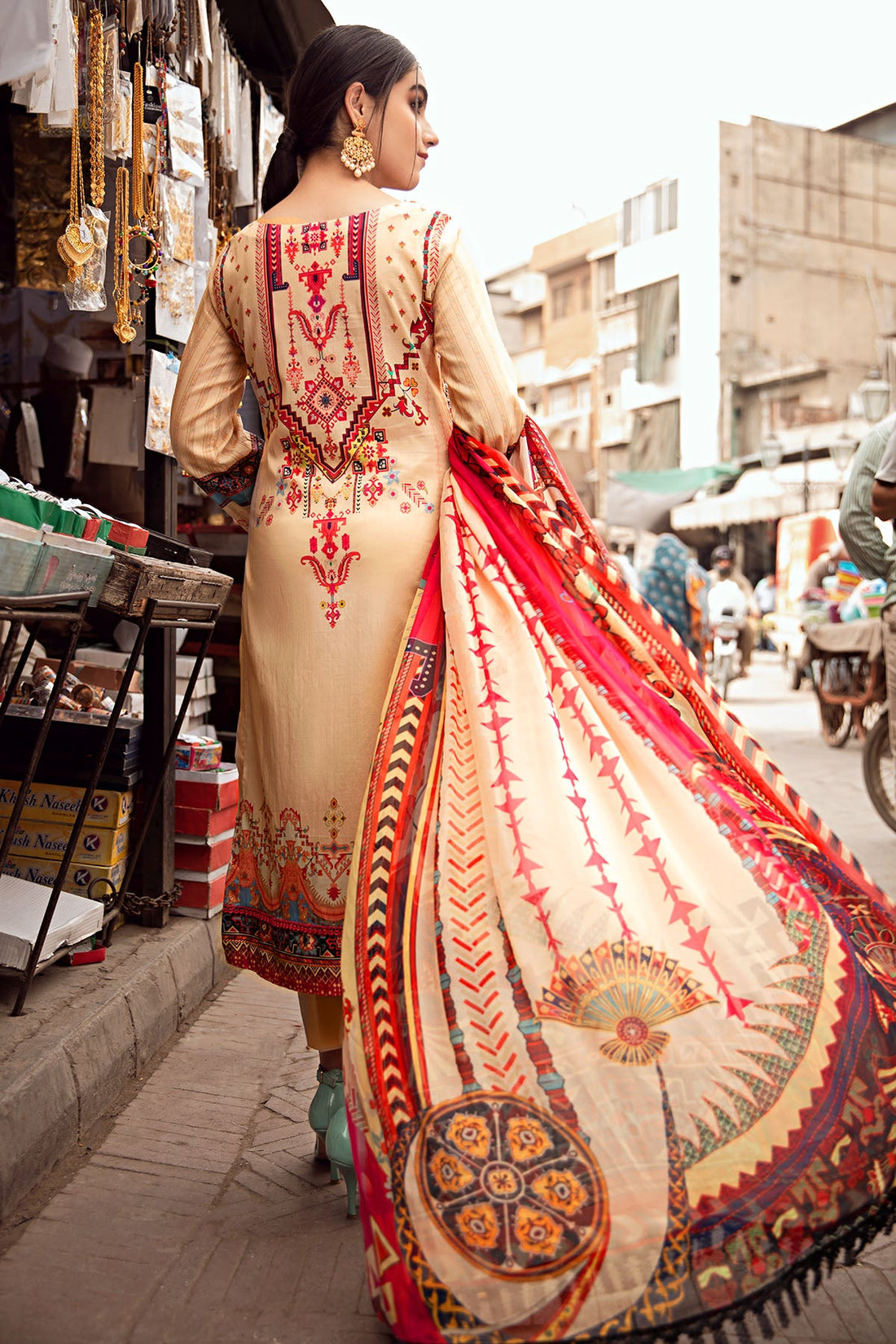 Motifz | Amal Luxury Lawn | 2879 - Khanumjan  Pakistani Clothes and Designer Dresses in UK, USA 