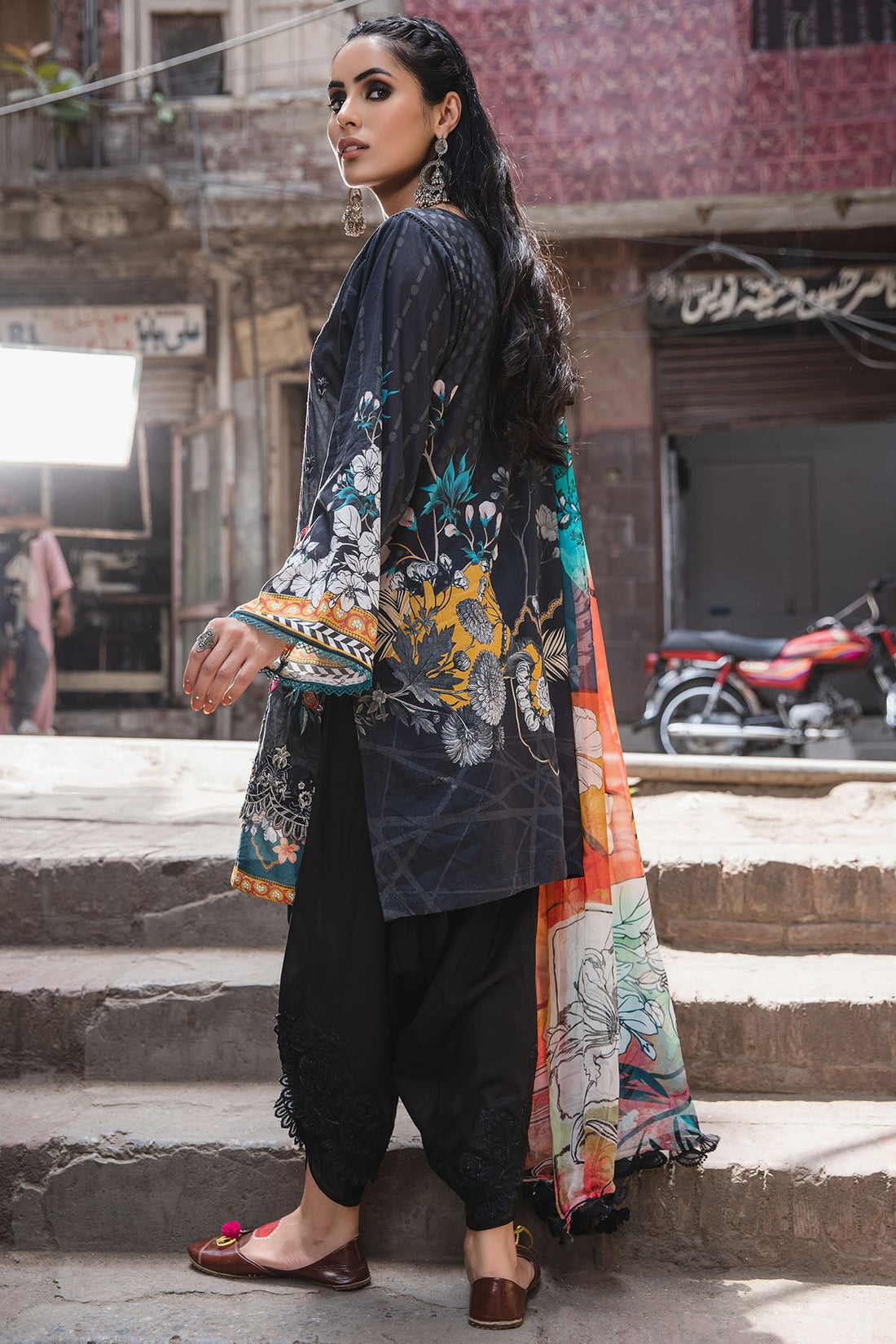 Motifz | Amal Luxury Lawn | 2943 - Khanumjan  Pakistani Clothes and Designer Dresses in UK, USA 