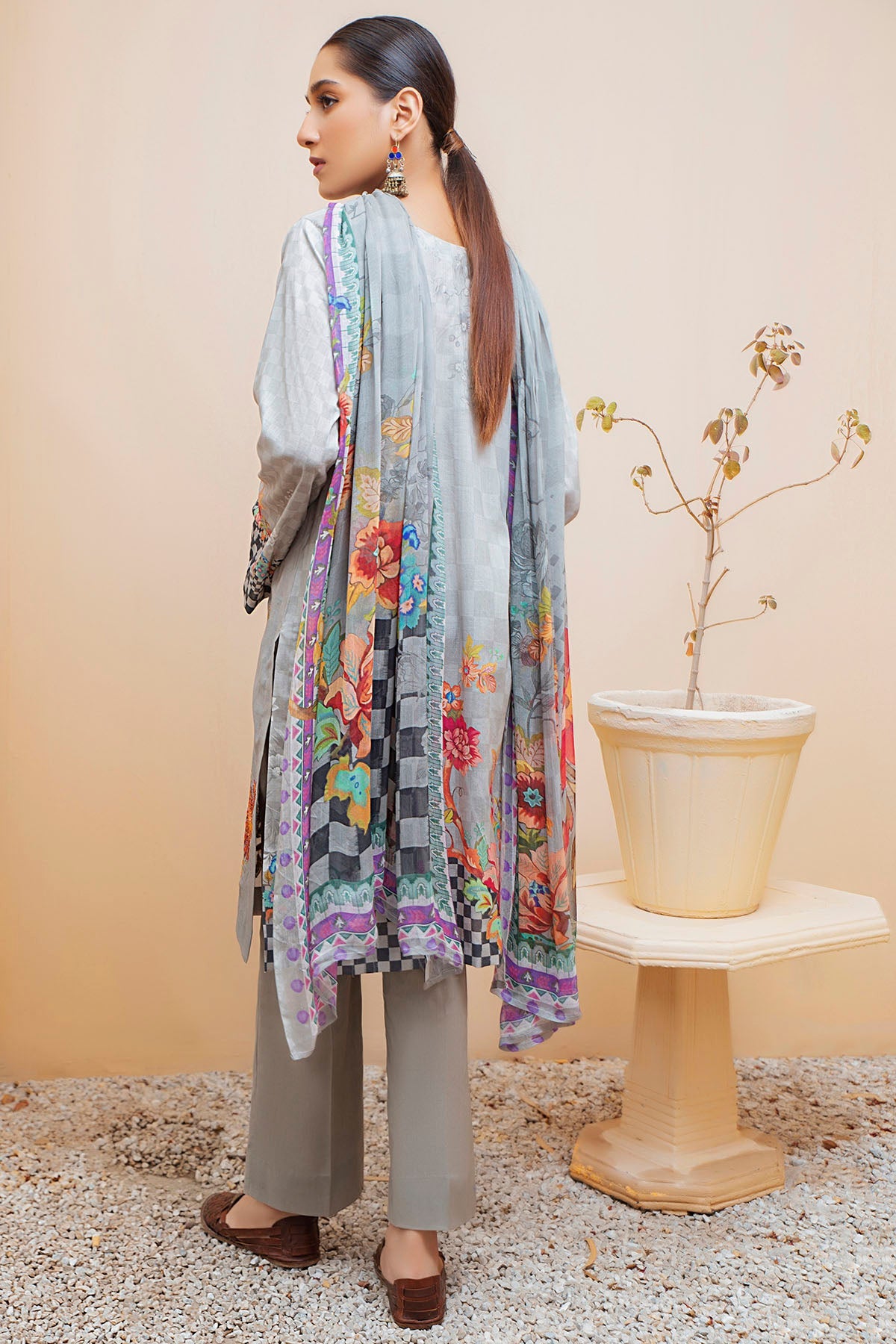 Motifz | Amal Luxury Lawn | 2952 - Khanumjan  Pakistani Clothes and Designer Dresses in UK, USA 