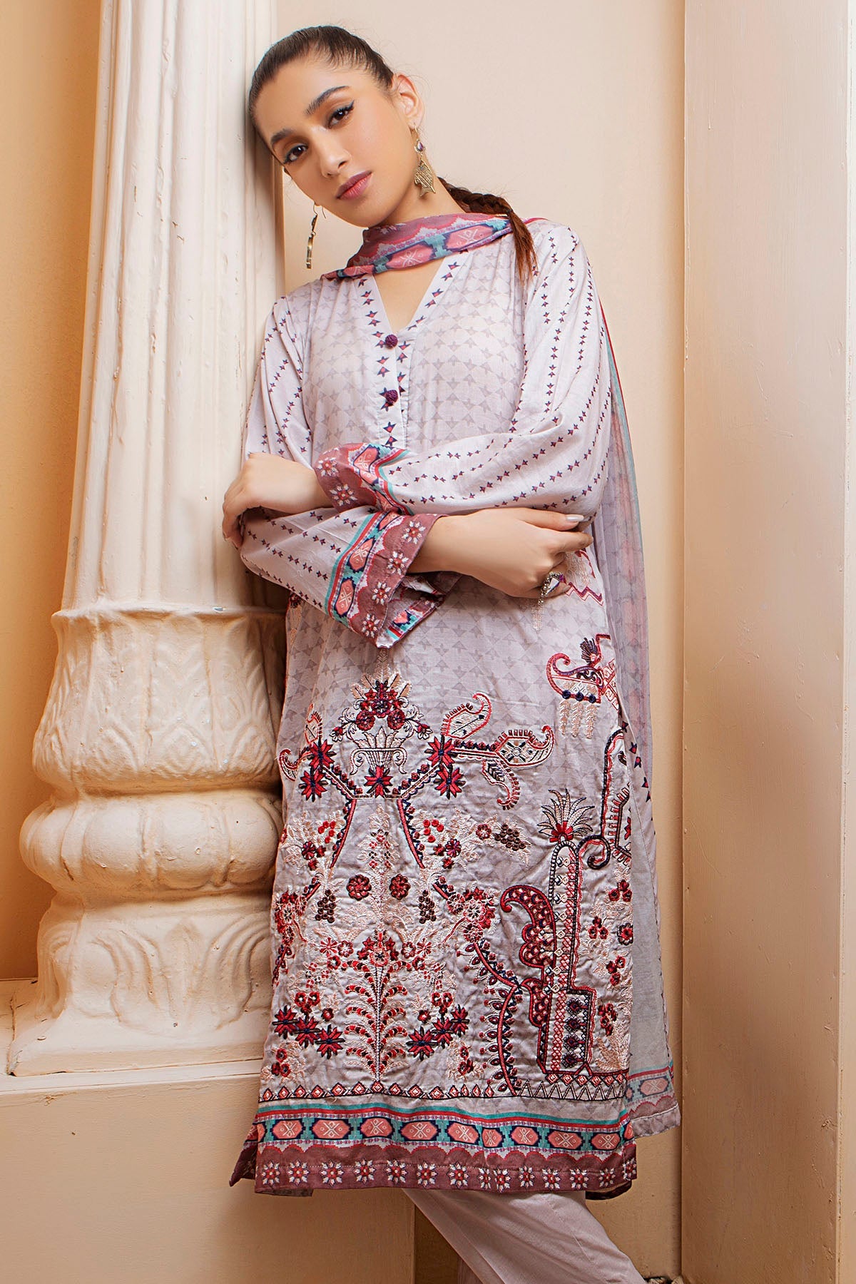 Motifz | Amal Luxury Lawn | 2956 - Khanumjan  Pakistani Clothes and Designer Dresses in UK, USA 
