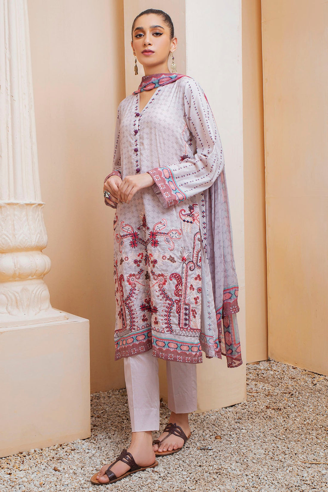 Motifz | Amal Luxury Lawn | 2956 - Khanumjan  Pakistani Clothes and Designer Dresses in UK, USA 