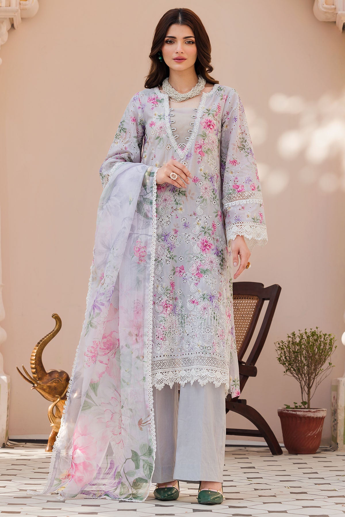 Motifz | Amal Luxury Lawn | 4625 - Khanumjan  Pakistani Clothes and Designer Dresses in UK, USA 