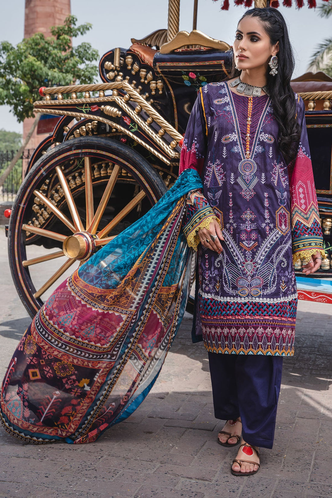 Motifz | Amal Luxury Lawn | 2932 - Khanumjan  Pakistani Clothes and Designer Dresses in UK, USA 