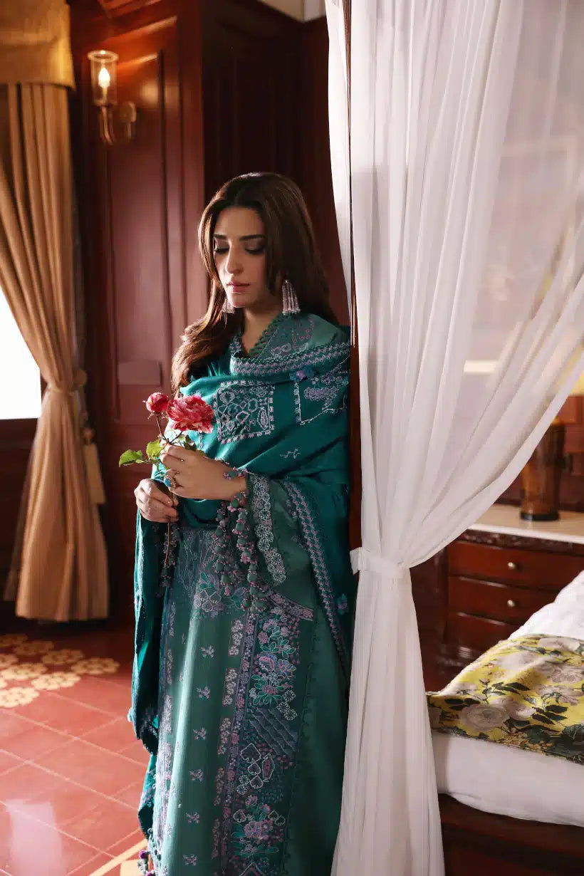 Republic Womenswear | Noemei Luxury Shawl 23 | NWU23-D4-B - Khanumjan  Pakistani Clothes and Designer Dresses in UK, USA 
