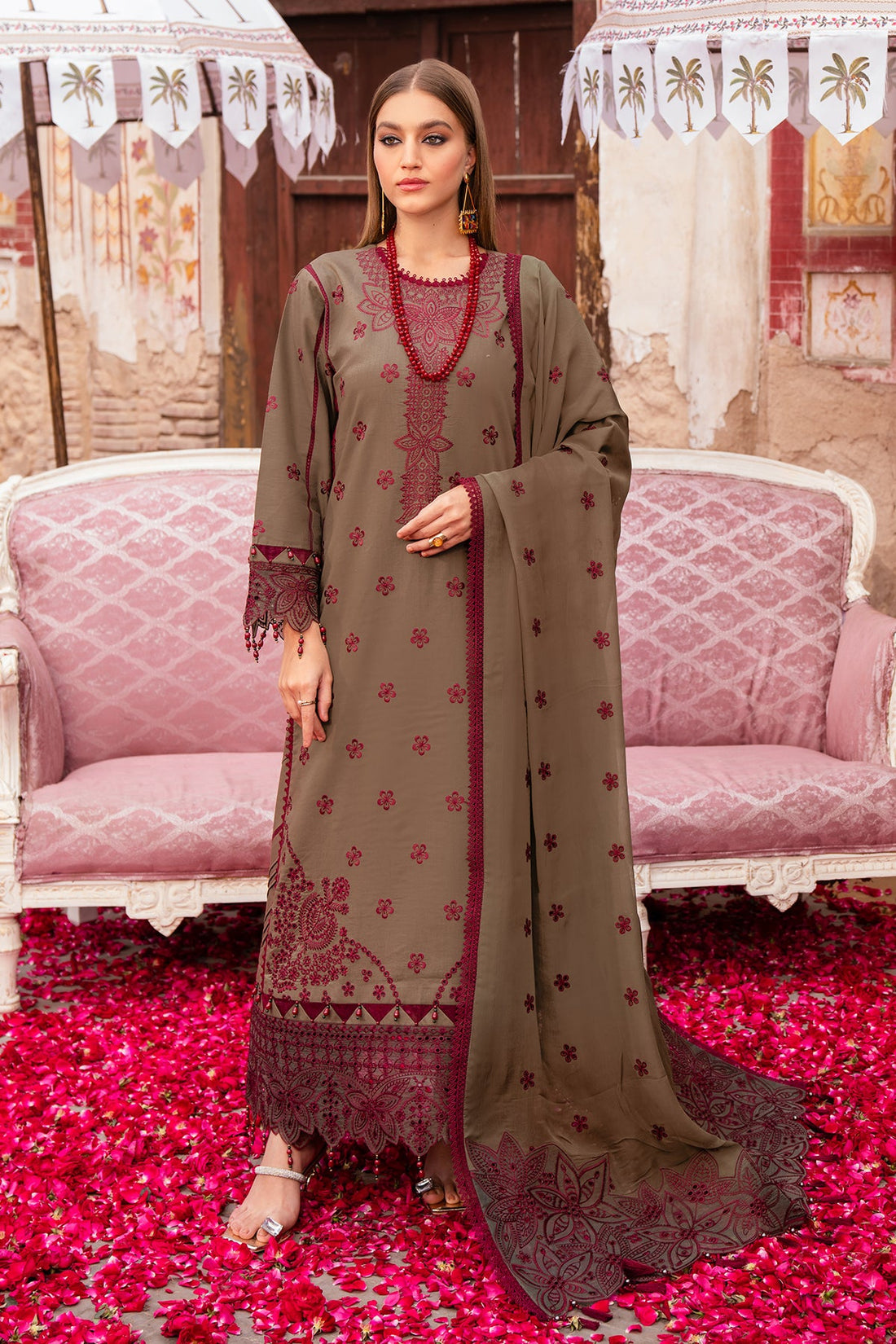 Alizeh | Rawayat Luxury Lawn 24 | Zeenat - Khanumjan  Pakistani Clothes and Designer Dresses in UK, USA 