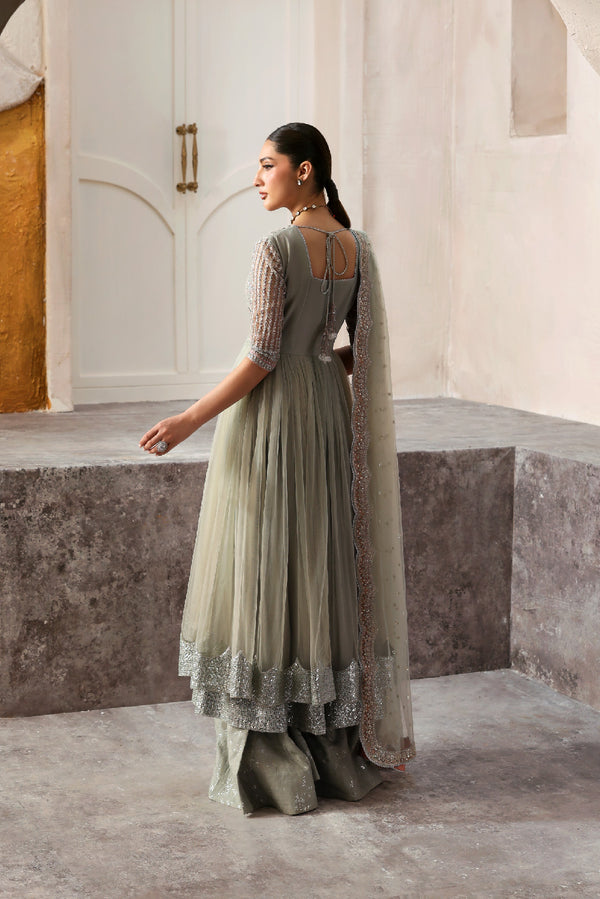 Vanya | Revuse Wedding Formals | RV-04
