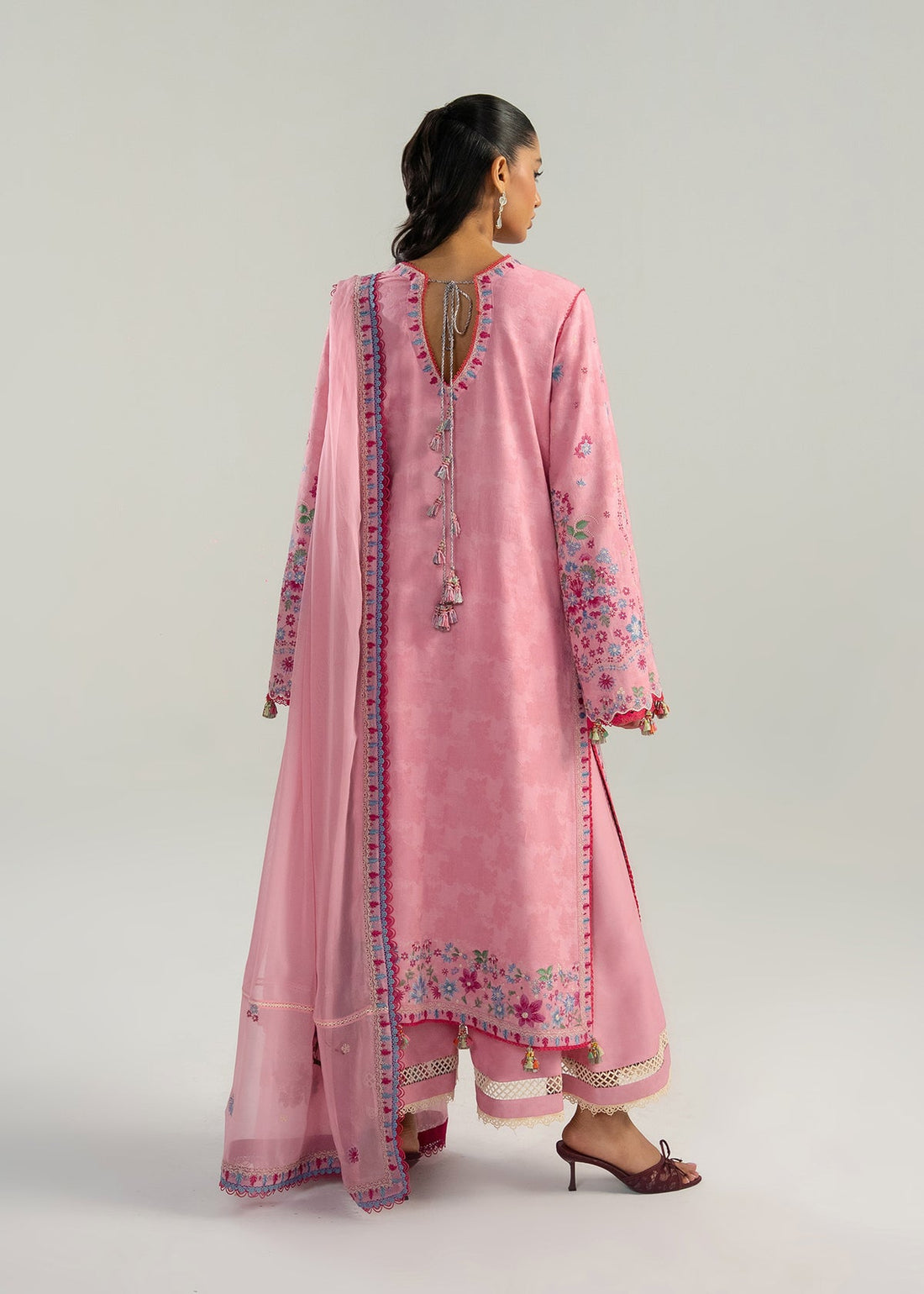 Hussain Rehar | Zan SS26 | Pembe