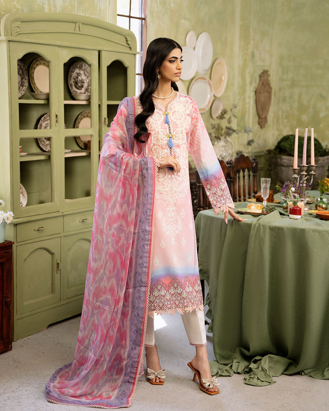 Roheenaz | Flora Printed Lawn | Amara - Khanumjan  Pakistani Clothes and Designer Dresses in UK, USA 