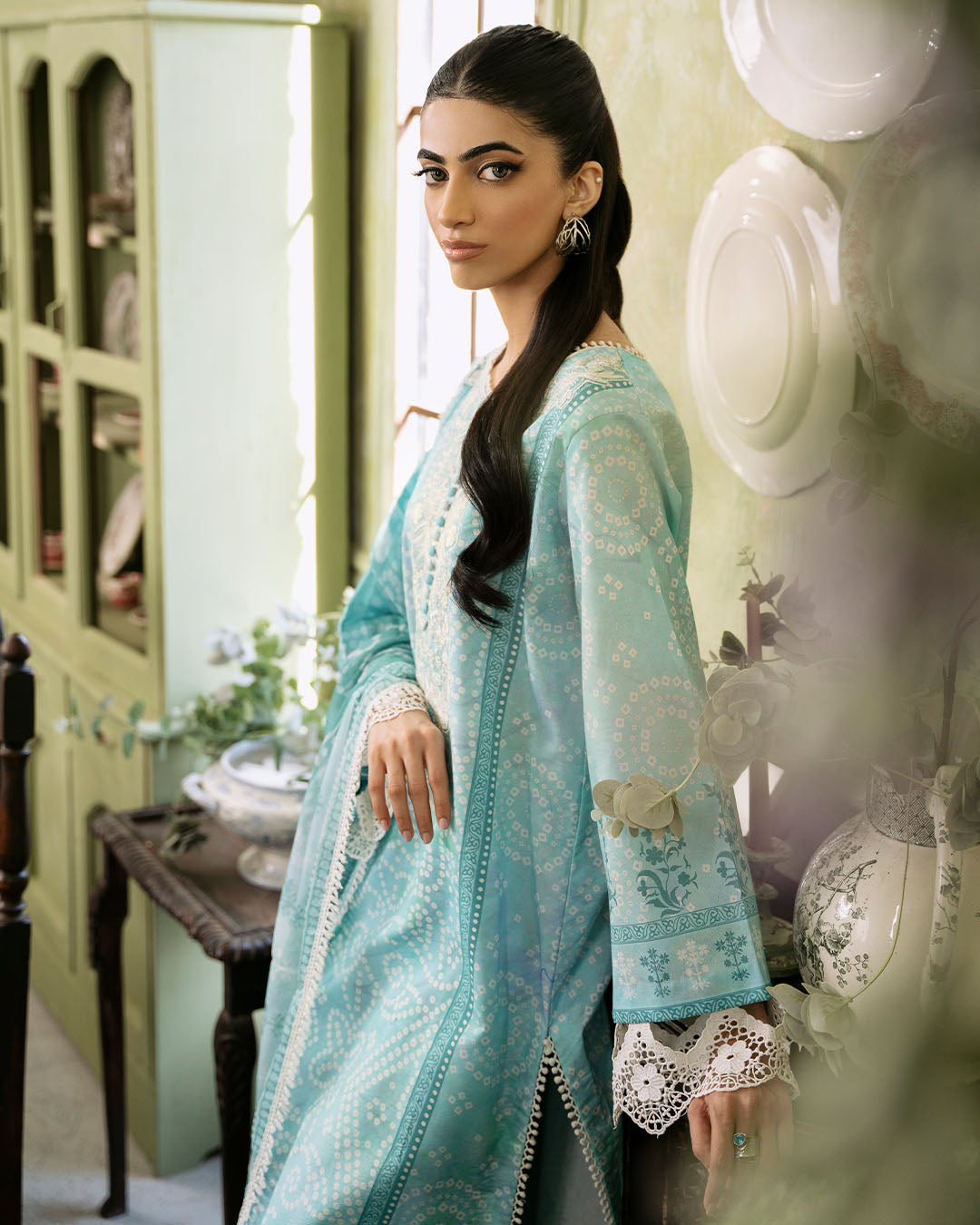 Roheenaz | Flora Printed Lawn | Mirage - Khanumjan  Pakistani Clothes and Designer Dresses in UK, USA 