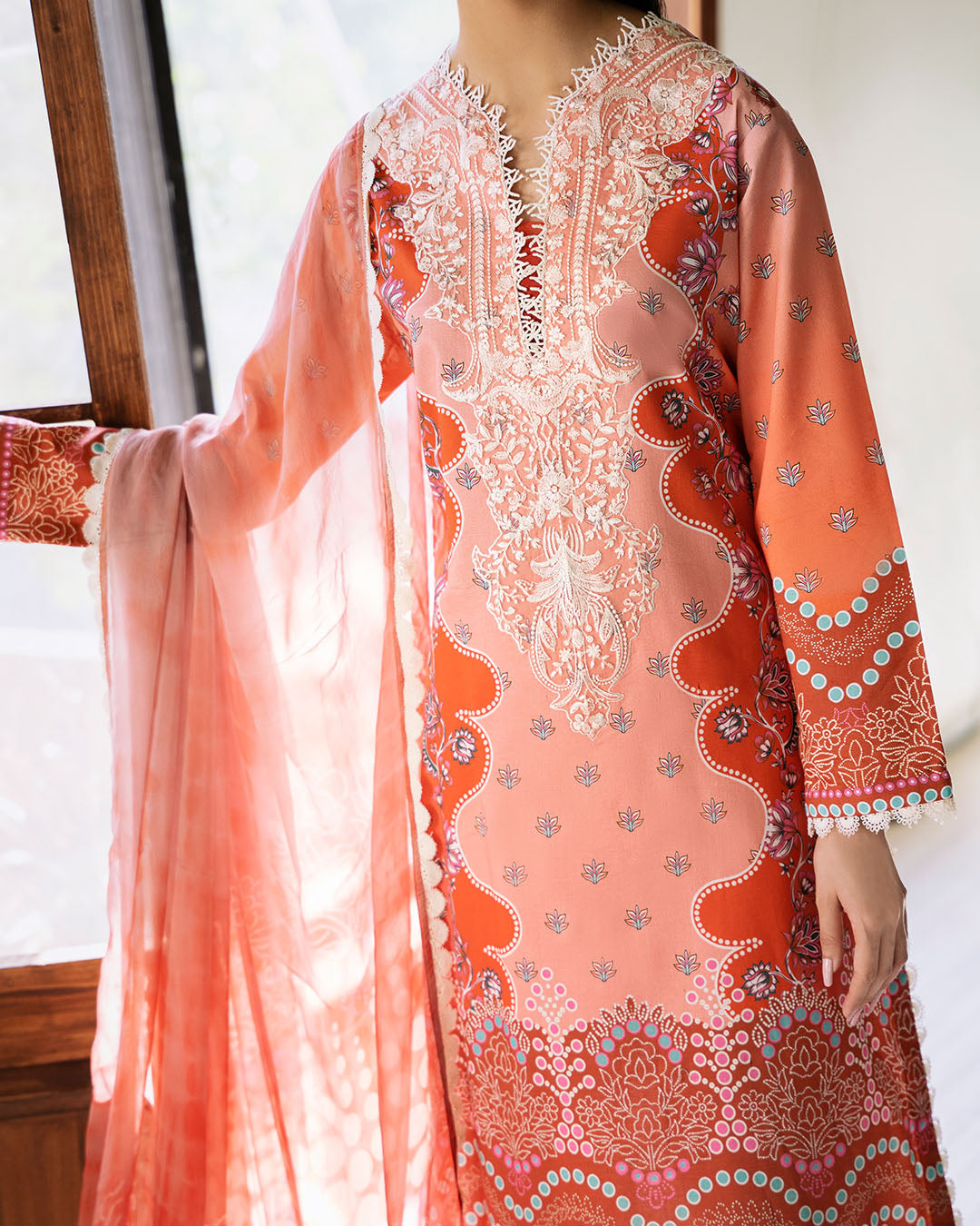 Roheenaz | Flora Printed Lawn | Serenade - Khanumjan  Pakistani Clothes and Designer Dresses in UK, USA 