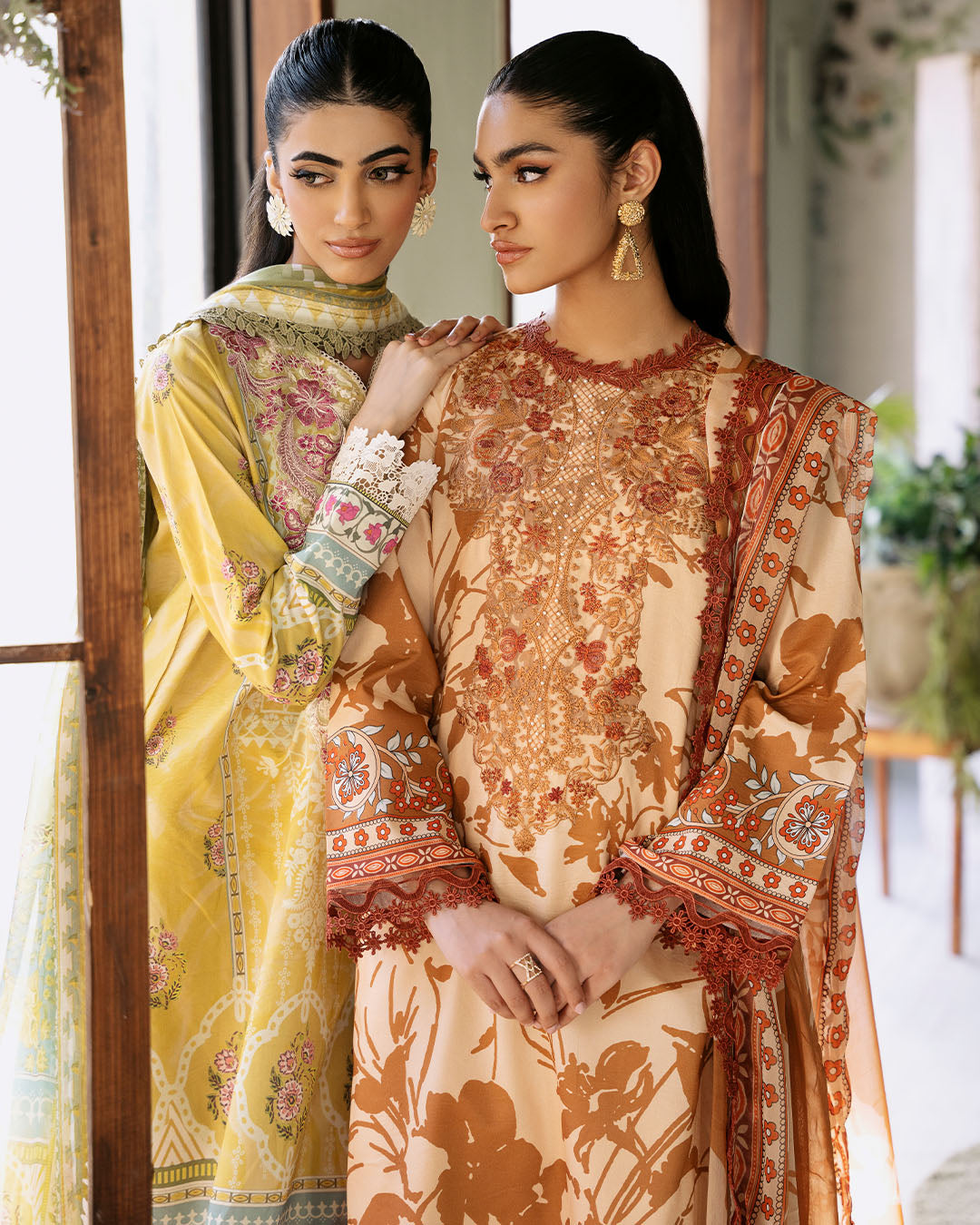 Roheenaz | Flora Printed Lawn | Harmonia - Khanumjan  Pakistani Clothes and Designer Dresses in UK, USA 