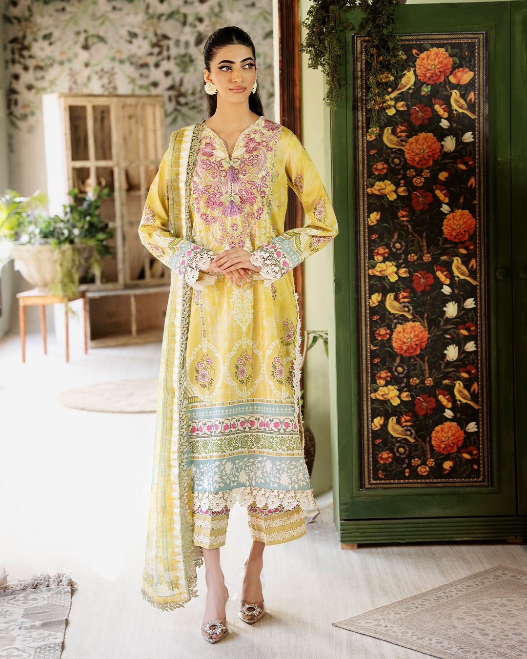 Roheenaz | Flora Printed Lawn | Mystique - Khanumjan  Pakistani Clothes and Designer Dresses in UK, USA 
