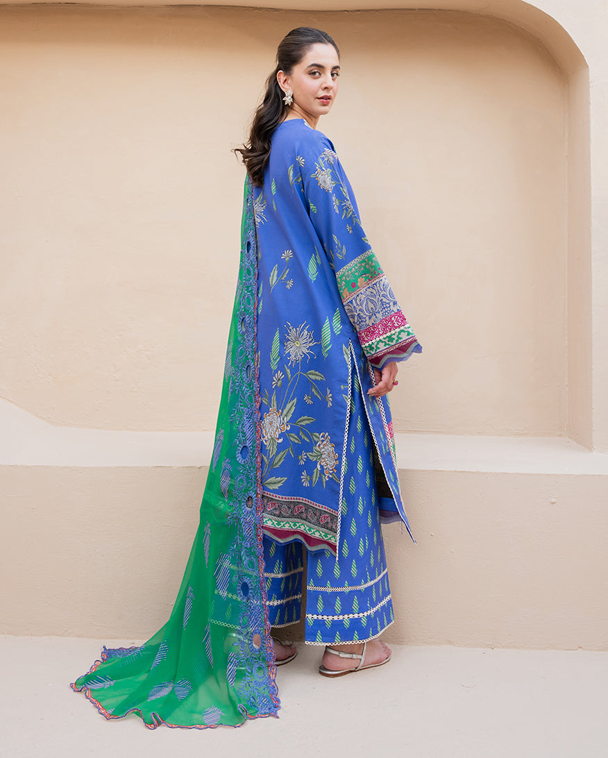 Roheenaz | Summer in Bloom | Rosewater Bloom