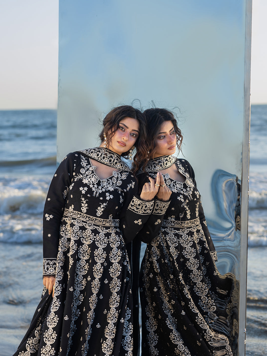 Mahnur | Sirene Luxury Lawn 26 | S-05