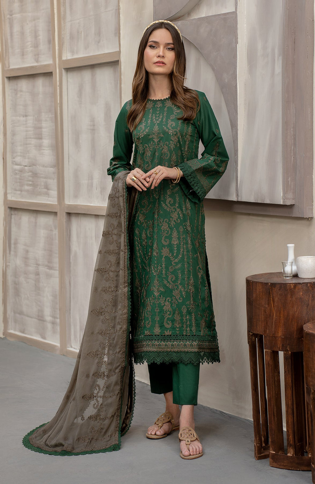 Zarif | Festive Lawn | ZFL 06 LIVIA - Khanumjan  Pakistani Clothes and Designer Dresses in UK, USA 