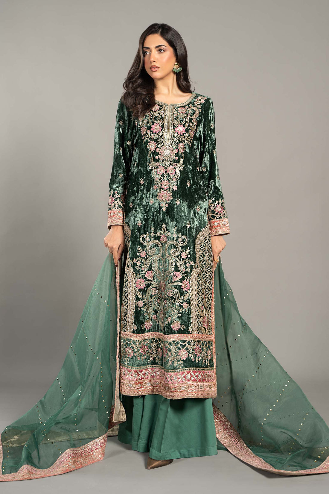 maria b green dress MARIA. B | Chiffon Mbroidered '23