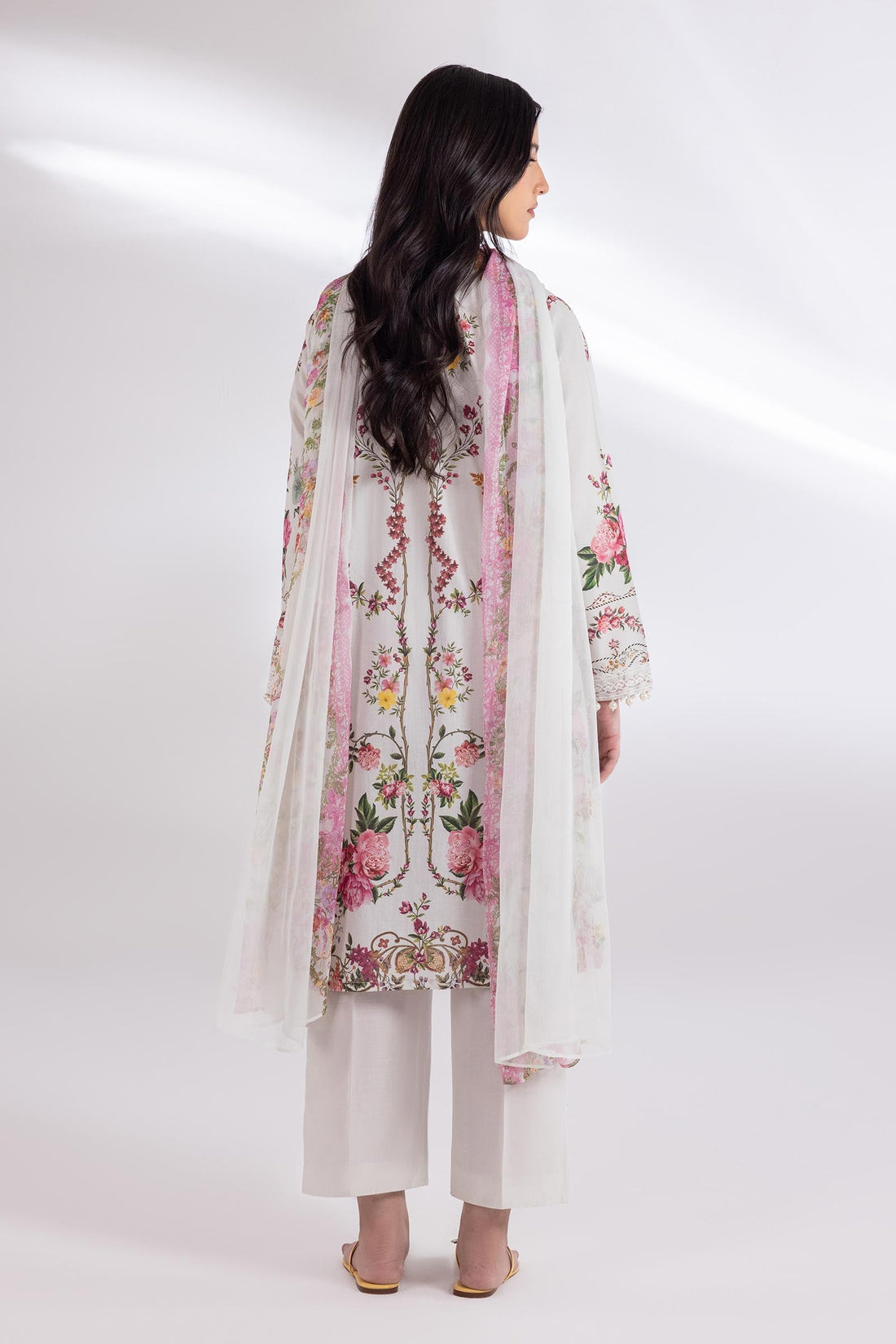 Sana Safinaz | Luxury Pret | Luxury Lawn Suit SC26MUZ126AP3