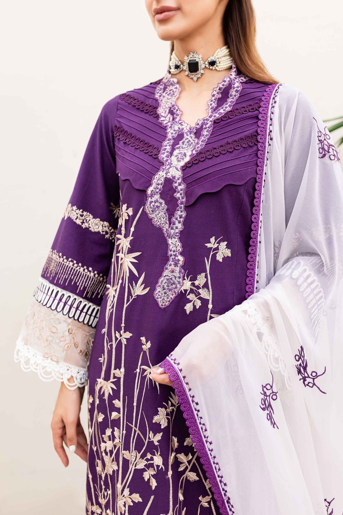 Sable Vogue | Shiree Lawn 24 | Plum Orchid - Khanumjan  Pakistani Clothes and Designer Dresses in UK, USA 