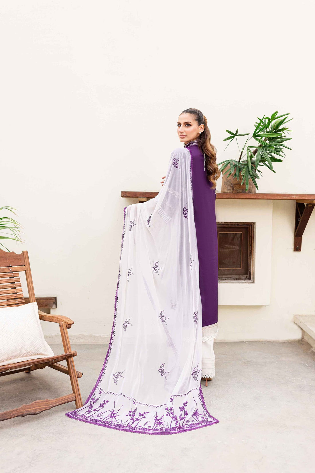 Sable Vogue | Shiree Lawn 24 | Plum Orchid - Khanumjan  Pakistani Clothes and Designer Dresses in UK, USA 