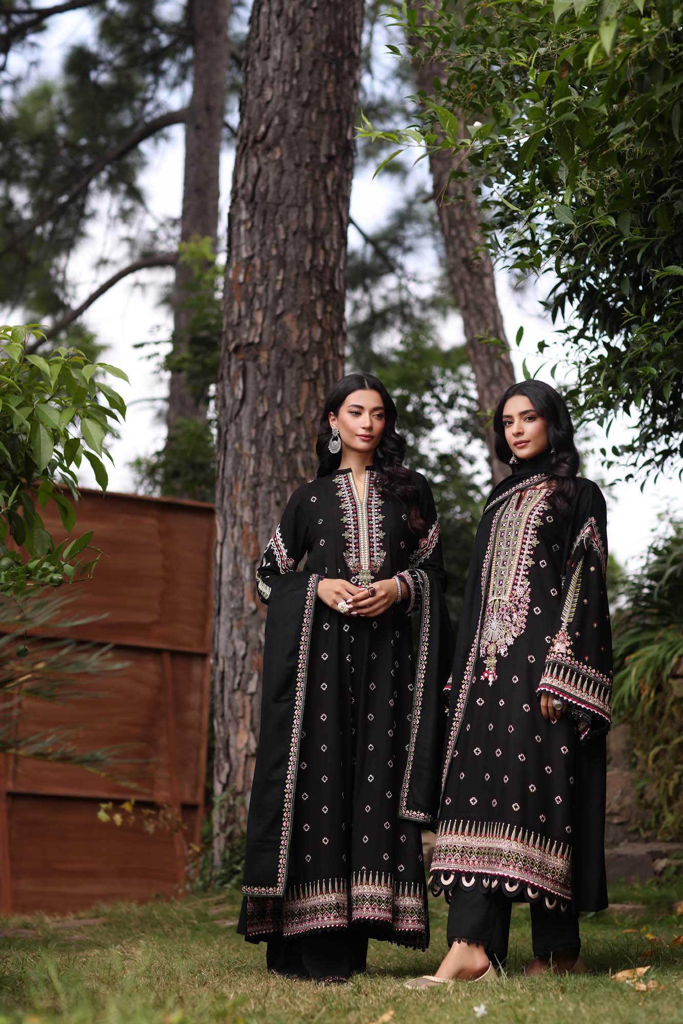 Noor by Saadia Asad | Suzaankari Winter 24 | D05