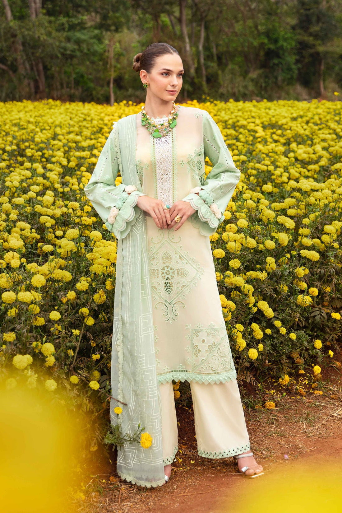 Sable Vogue | Luxury Lawn 24 | Nisa - Khanumjan  Pakistani Clothes and Designer Dresses in UK, USA 