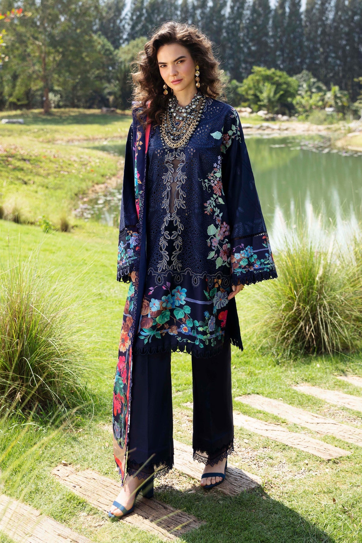 Sable Vogue | Luxury Lawn 24 | Blossom - Khanumjan  Pakistani Clothes and Designer Dresses in UK, USA 