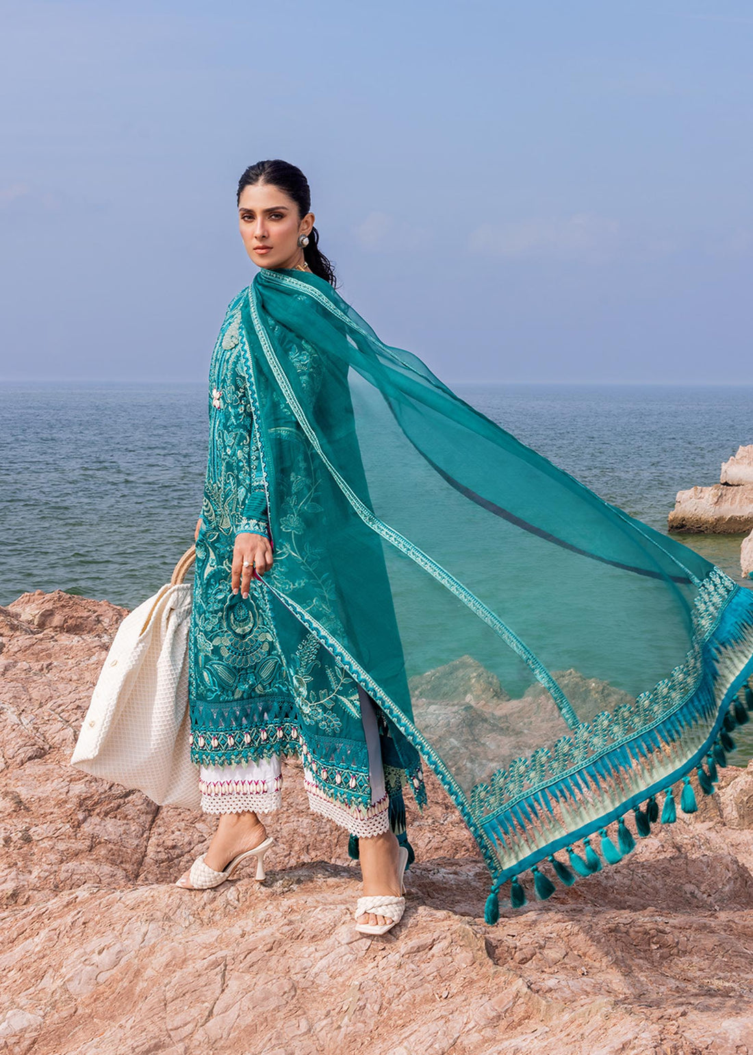 Sadaf Fawad Khan | Siraa Luxury Lawn 24| Elaheh (A) - Khanumjan  Pakistani Clothes and Designer Dresses in UK, USA 