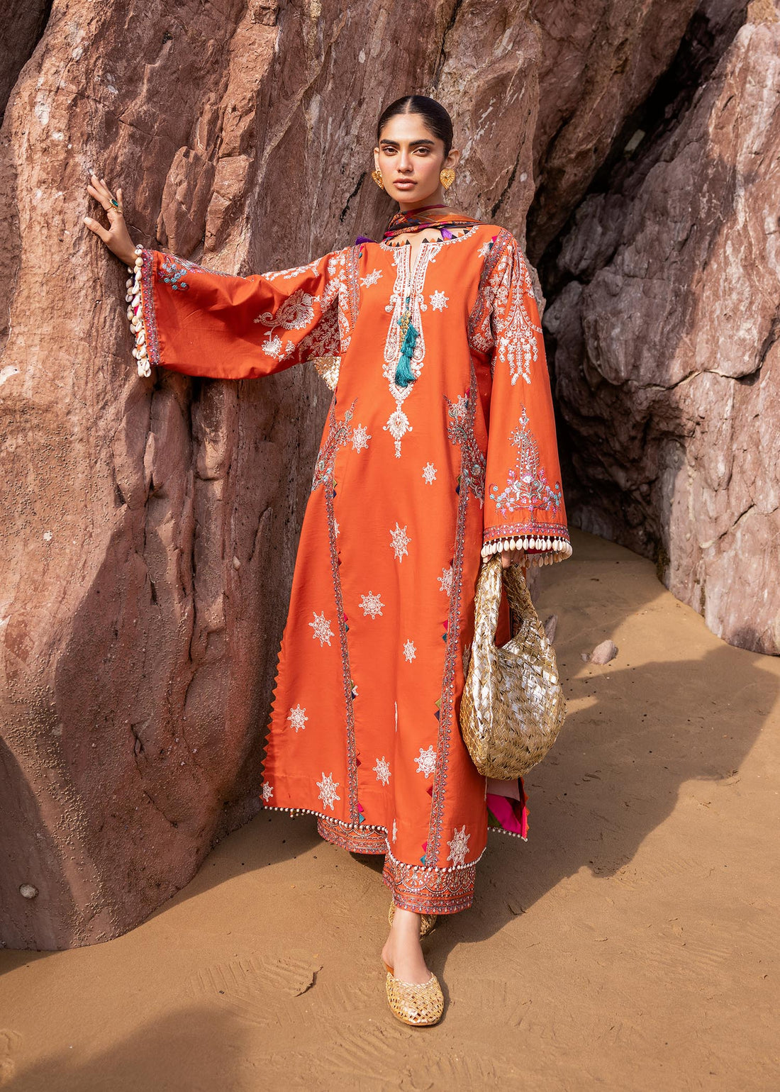 Sadaf Fawad Khan | Siraa Luxury Lawn 24| Nuha (B) - Khanumjan  Pakistani Clothes and Designer Dresses in UK, USA 