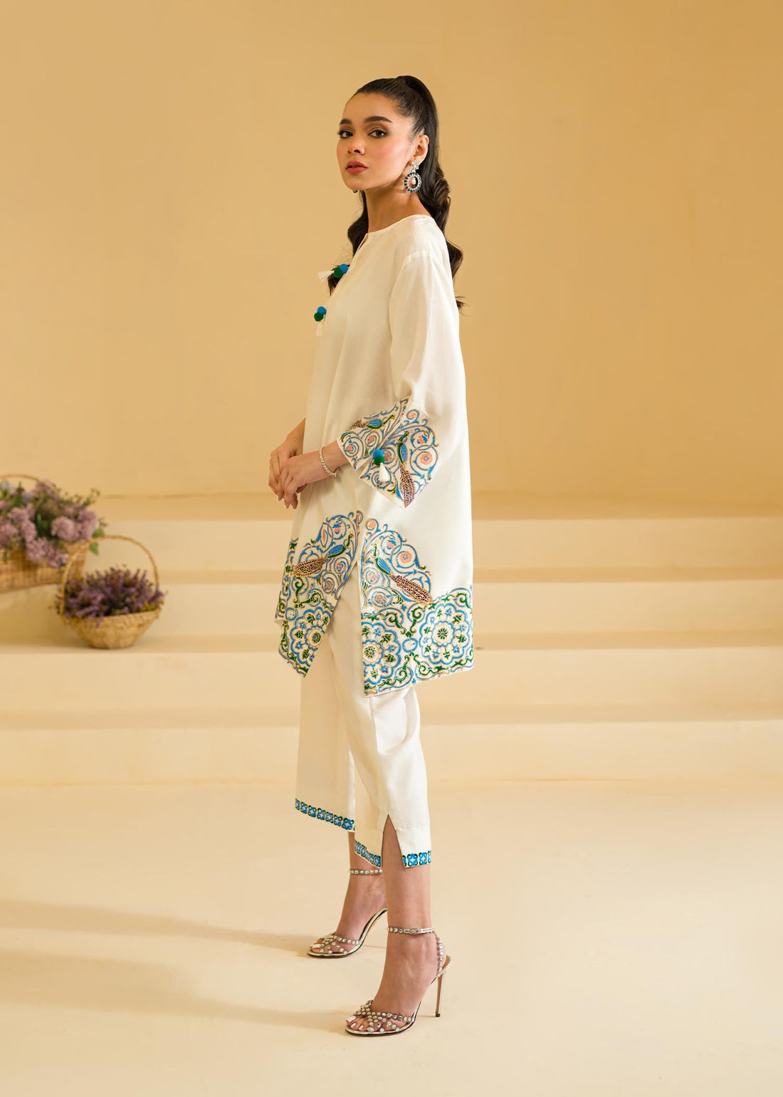 Sadaf Fawad Khan | Eid Pret 24 | Nia - Khanumjan  Pakistani Clothes and Designer Dresses in UK, USA 