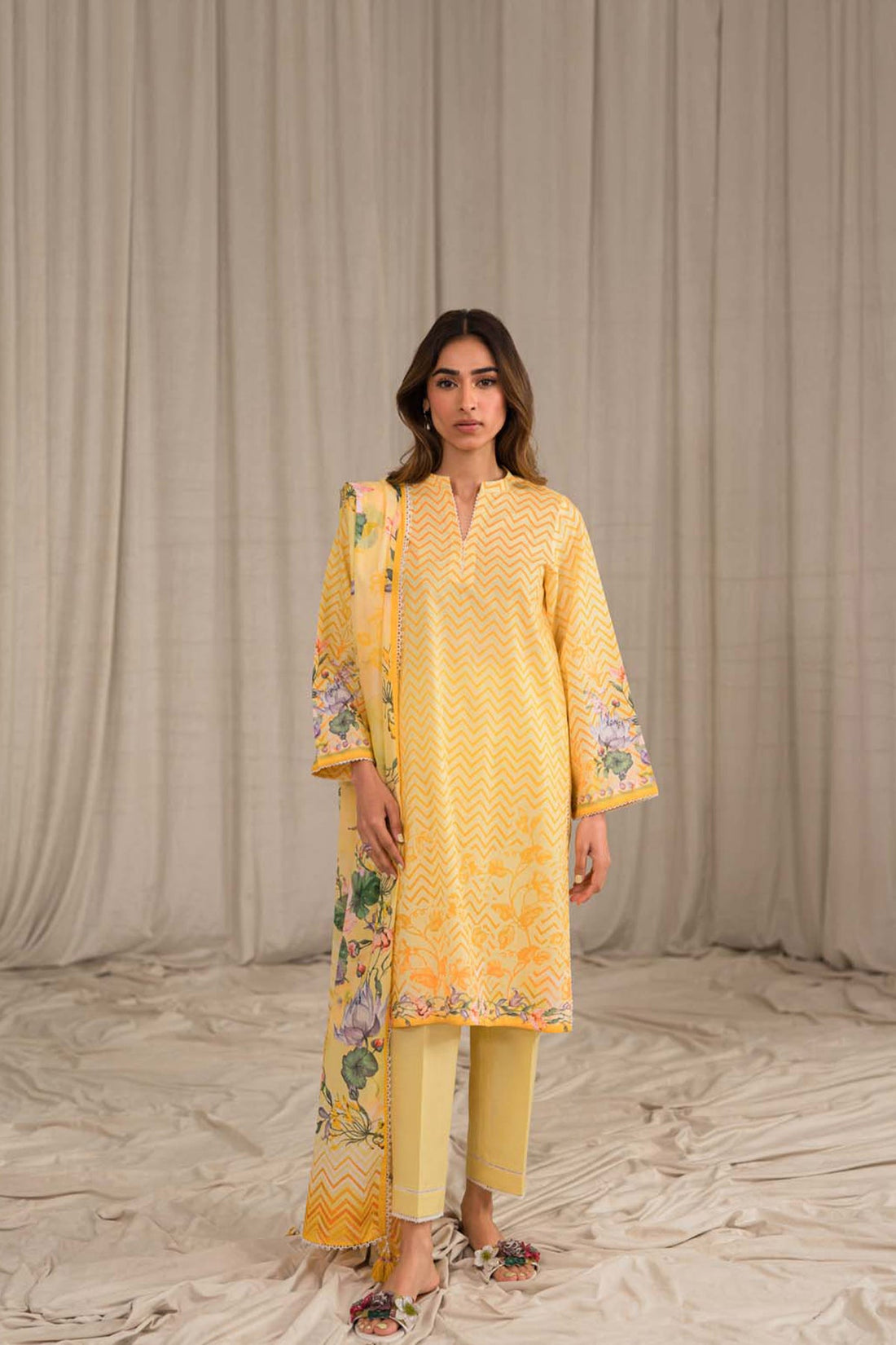 Sahar | Print Edit SS24 | P-10 - Khanumjan  Pakistani Clothes and Designer Dresses in UK, USA 