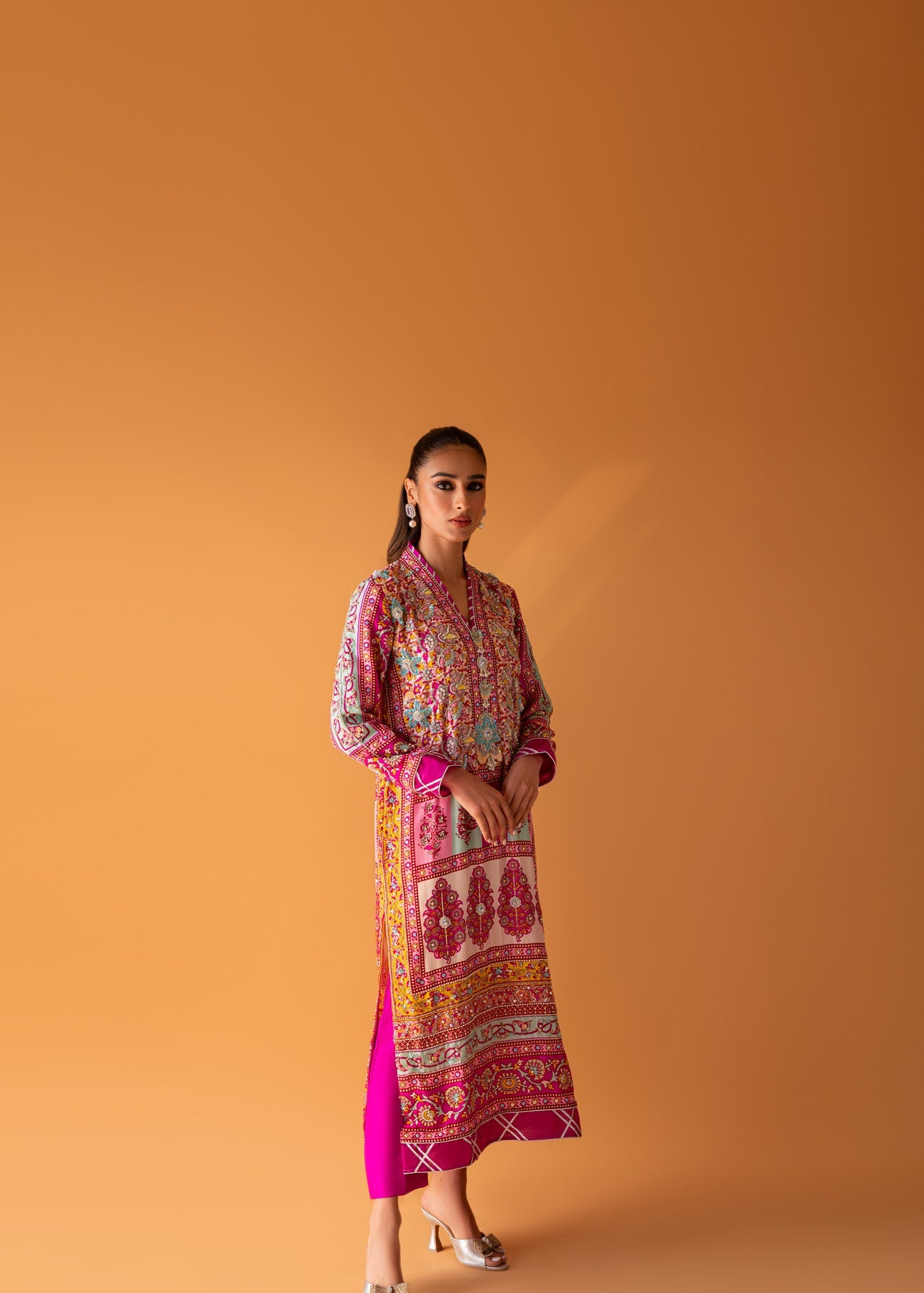 Sammy K | Taara Collection | KAFIYA - Khanumjan  Pakistani Clothes and Designer Dresses in UK, USA 