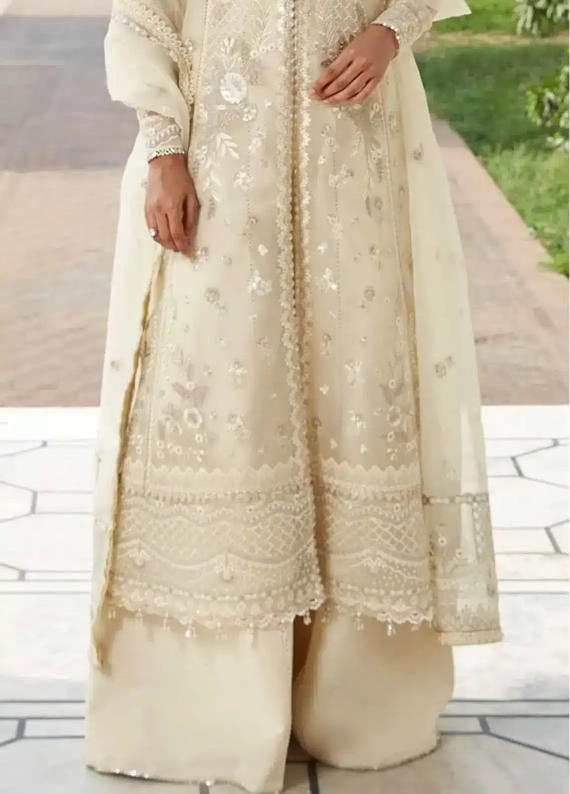 Seran | Taaruf Formals 2023 | Zora - Khanumjan  Pakistani Clothes and Designer Dresses in UK, USA 