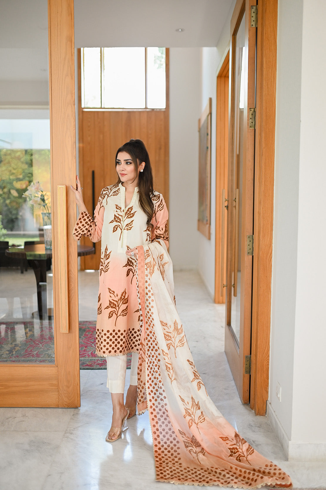 Leon | Leon Luxe Collection | ROMA - Khanumjan  Pakistani Clothes and Designer Dresses in UK, USA 