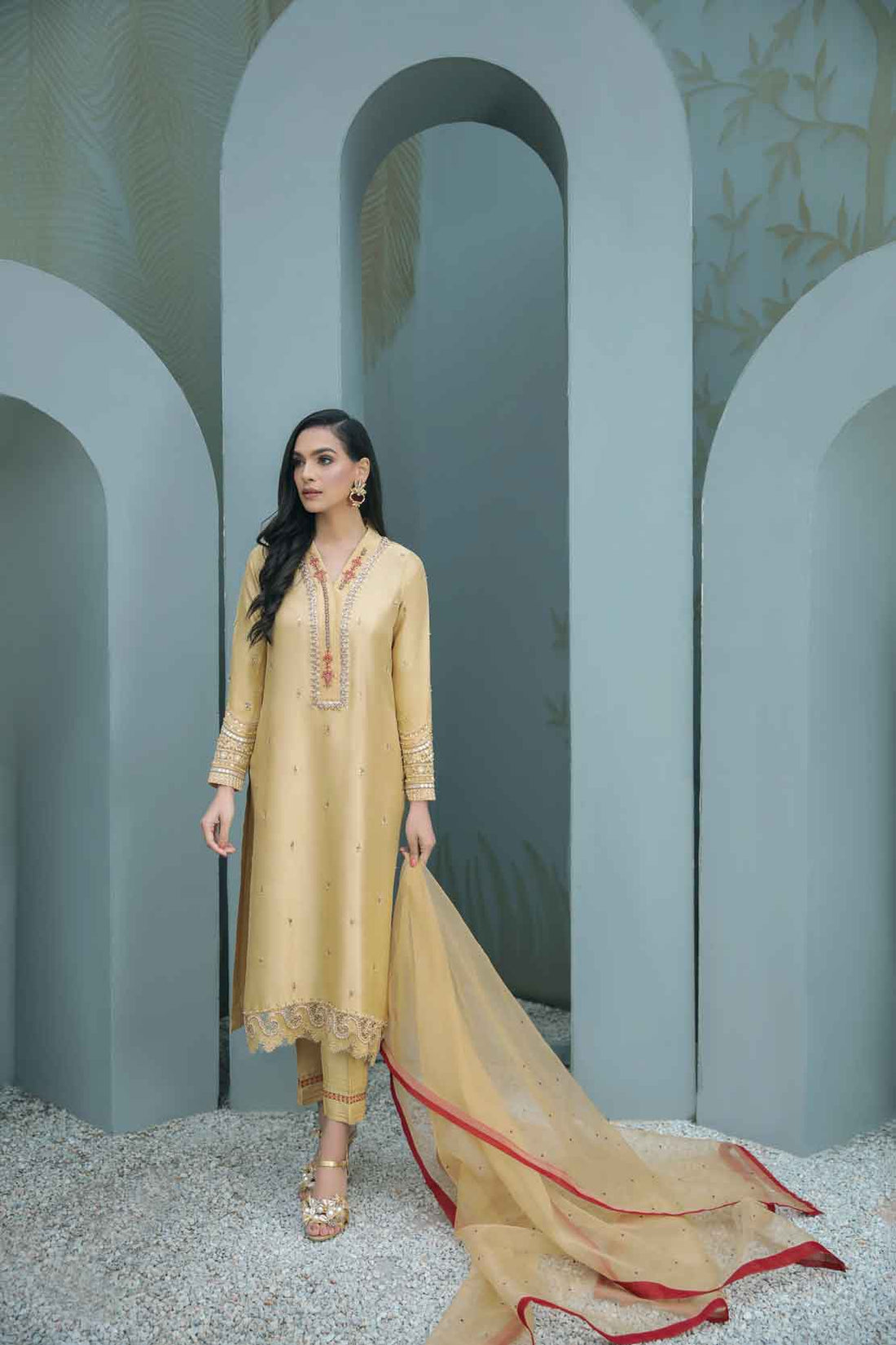Leon | Leon Luxe Collection | ZARINA - Khanumjan  Pakistani Clothes and Designer Dresses in UK, USA 