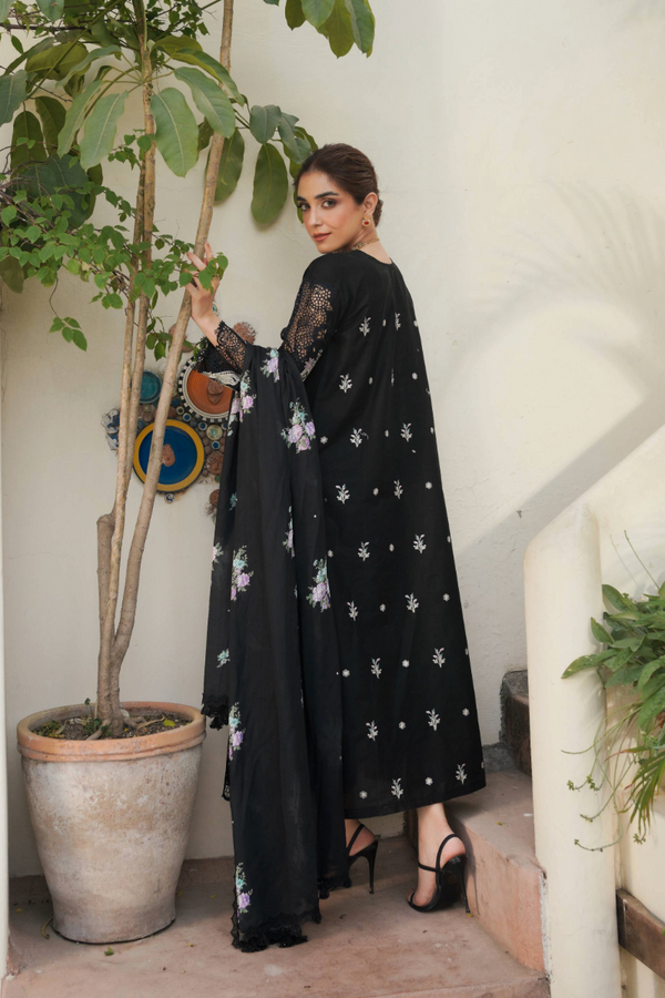 Manara | Luxury Lawn 24 | PEARL - Khanumjan  Pakistani Clothes and Designer Dresses in UK, USA 