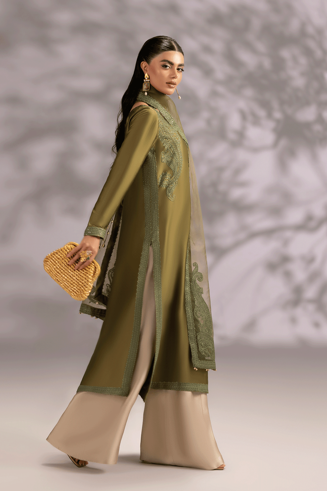 Erum Khan | Summer Whisper | Icon Lady