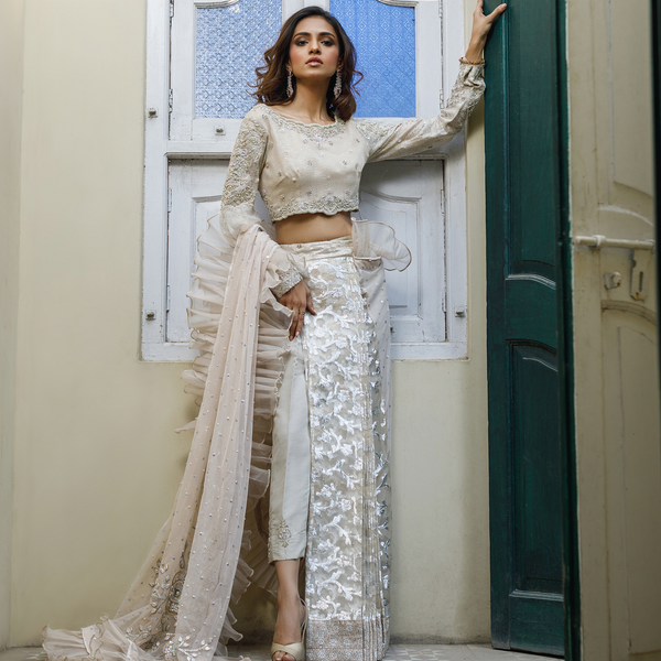 Wahajmkhan | Bahar Begum Formals | IVORY SARI PANTS - Khanumjan  Pakistani Clothes and Designer Dresses in UK, USA 