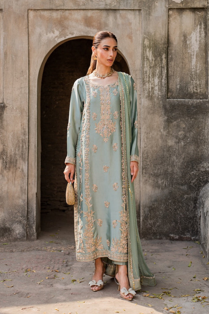 Vintage | Maaheru Formals | Nayab