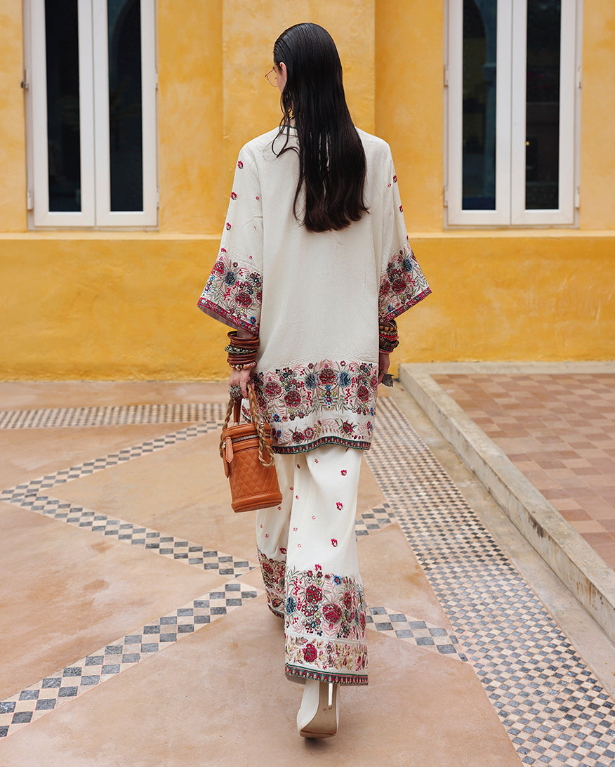 Mushq | Nuvera Rawsilk | Vivienne Rose