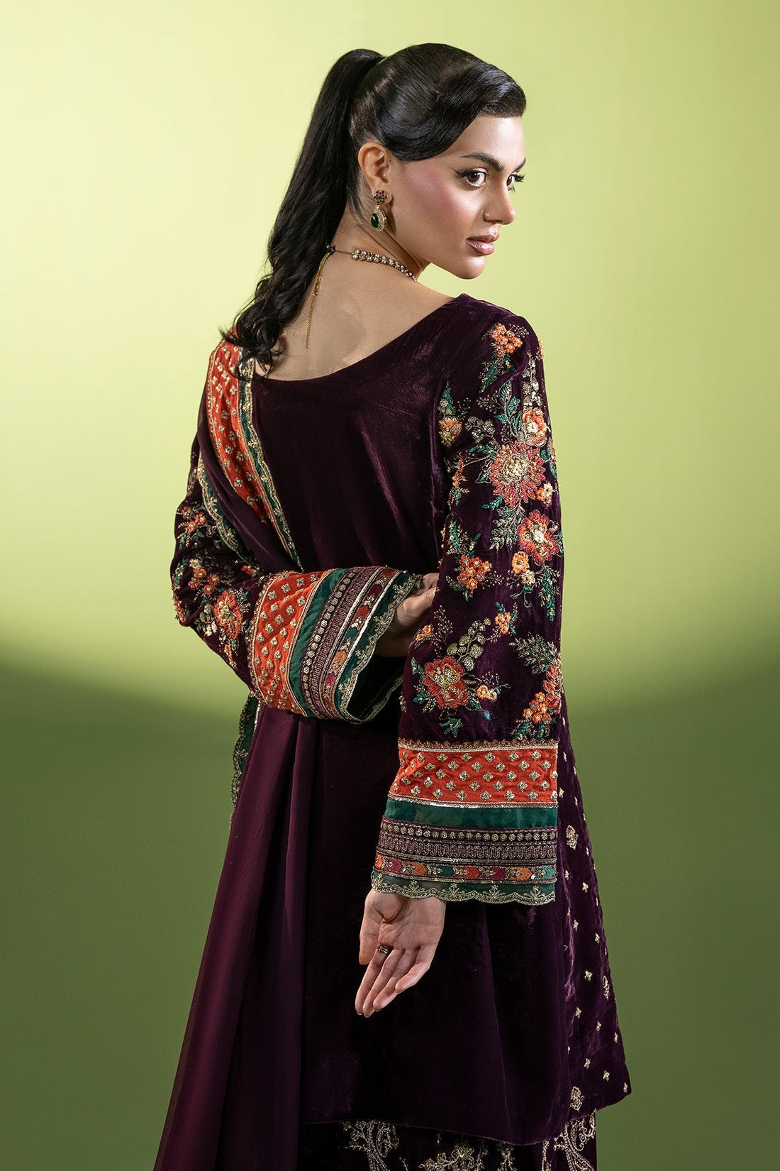 Charizma | Signature Pret | Roohi