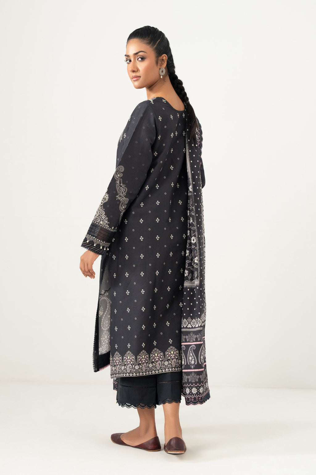 Zeen | Winter 25 | WFM34618